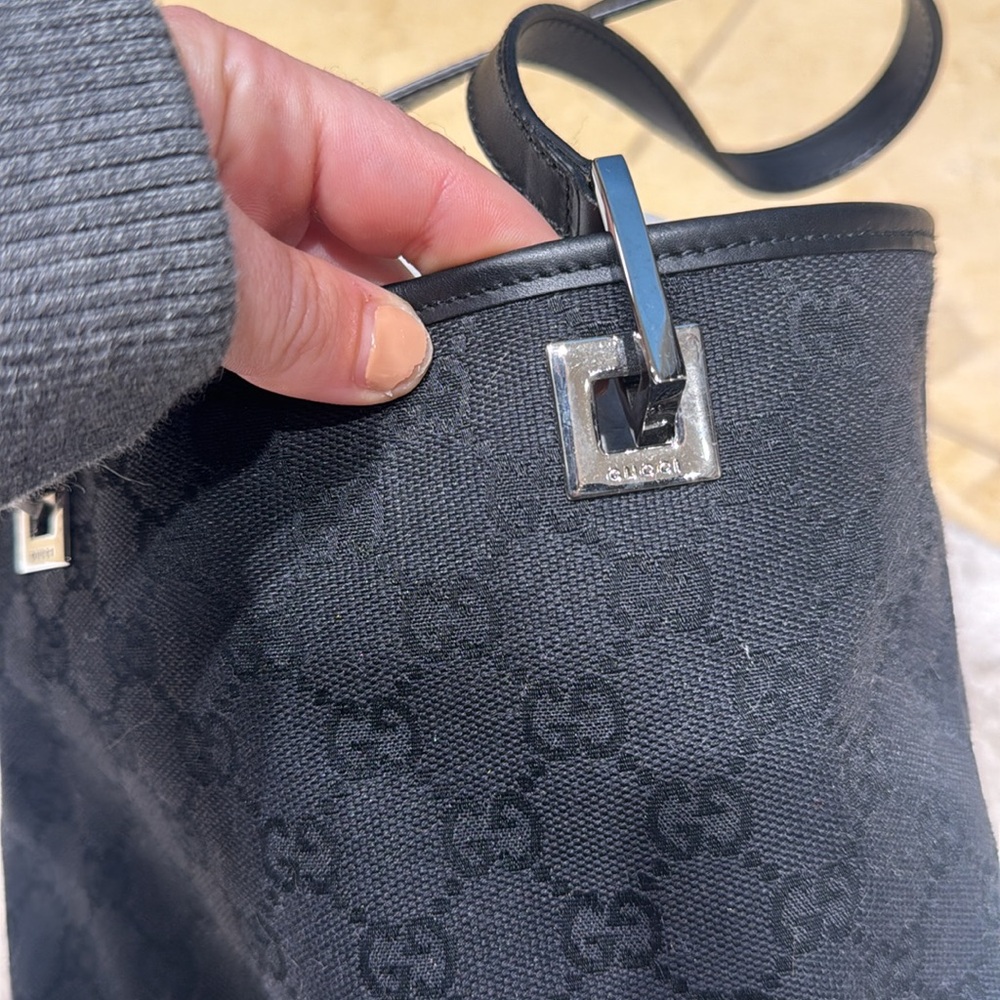Gucci Black Bucket Bag - Picture 3 of 4
